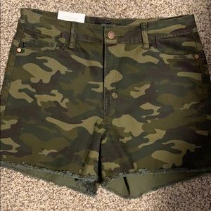 Judy Blue camo shorts